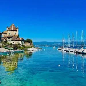 Le Leman Apartment